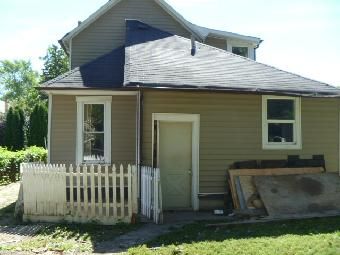 408 Hastings St, Elgin, IL 60120