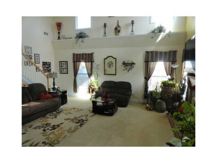 917 Southfork Drive, Loganville, GA 30052