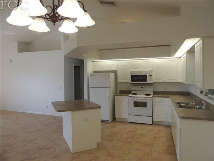 510 Paloma Ave, Lehigh Acres, FL 33974