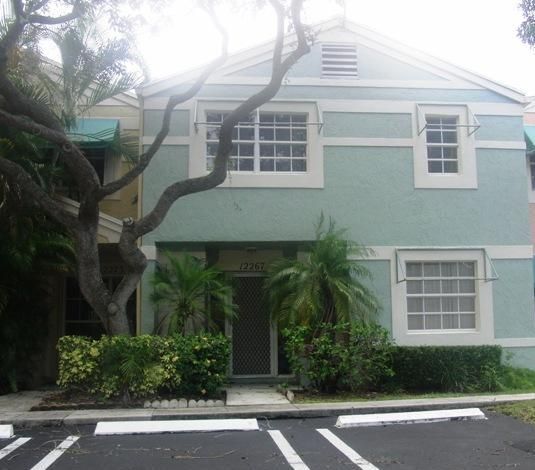 12267 Lake Loop Rd, Fort Lauderdale, FL 33330