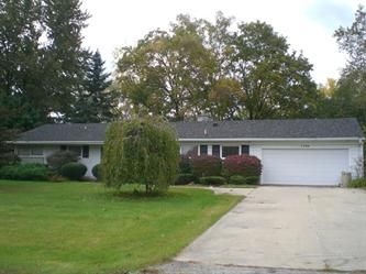 7294 S Tratham Ct, West Bloomfield, MI 48322