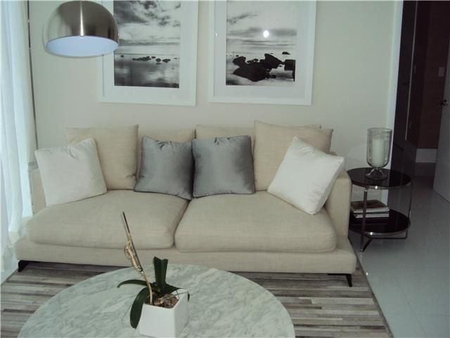 485 BRICKELL AV # 3704, Miami, FL 33131