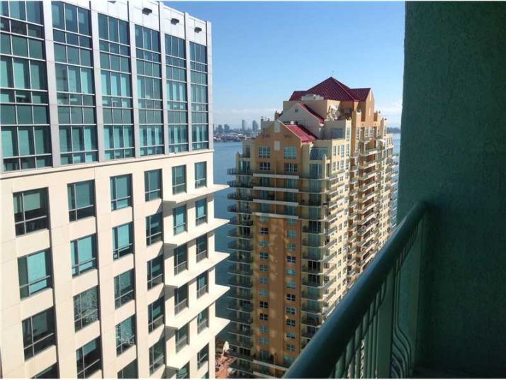 1200 BRICKELL BAY DR # 4016, Miami, FL 33131