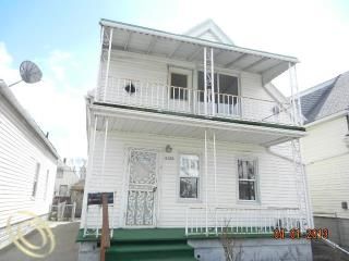 2282 Evaline, Hamtramck, MI 48212
