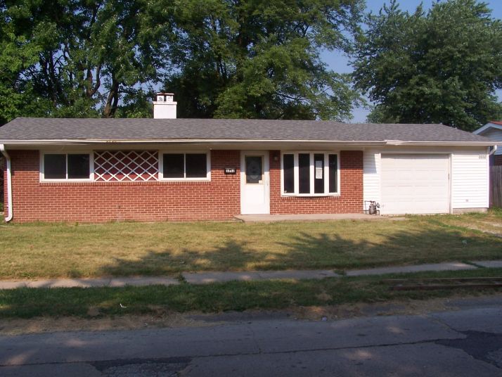 3332 Falcon Dr, Indianapolis, IN 46222