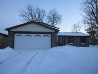2417 Sunset Ln, Lake Villa, IL 60046