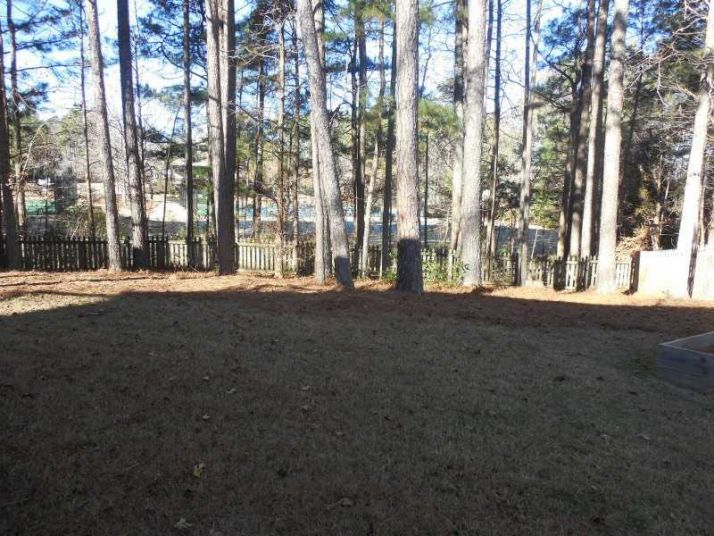 609 Overhill Drive, Woodstock, GA 30189