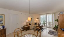 1200 BRICKELL BAY DR # 2420 Miami, FL 33131