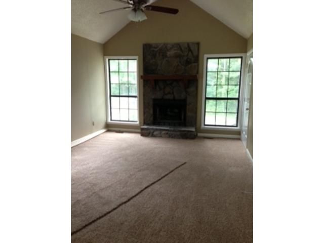 2206 Peek Dr, Oxford, AL 36203