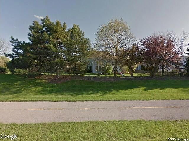 Pinecrest Ct, Aurora, IL 60502