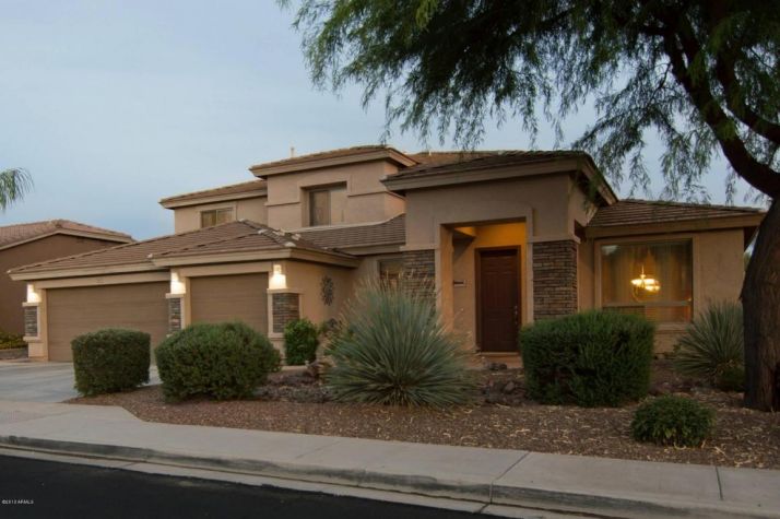 9907 E Natal Ave, Mesa, AZ 85209