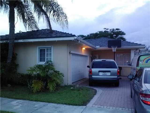 14256 SW 148 AV, Miami, FL 33196