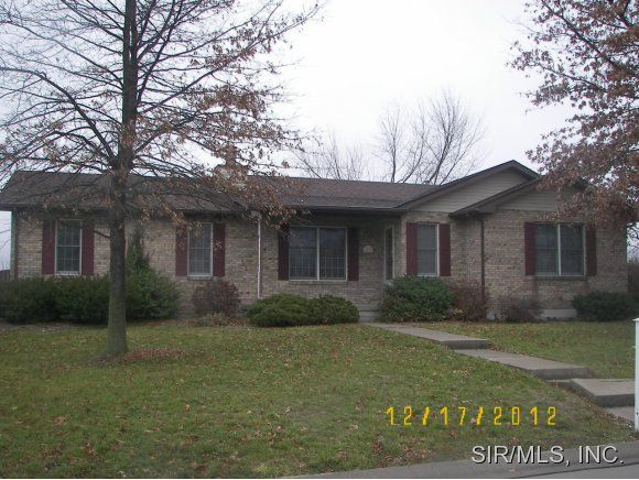 4930 Driftwood Dr, Granite City, IL 62040