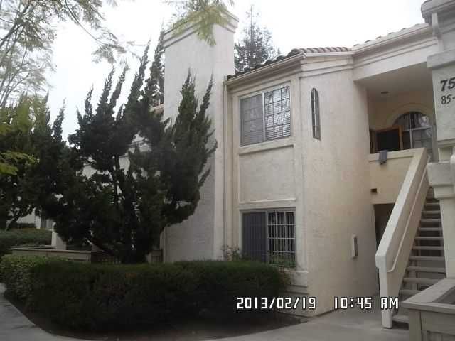 750 Breeze Hill Rd Apt 87, Vista, CA 92081
