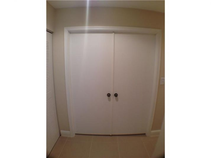 519 SW 88 PL, Miami, FL 33174