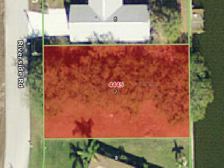10482 Riverside Rd, Port Charlotte, FL 33981