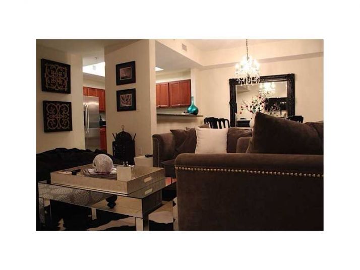 11503 NW 89 ST # 105, Miami, FL 33178