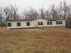 7672 Johnson Mill Rd, Hopkinsville, KY 42240