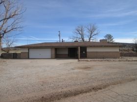 1532 Cottonwood Dr, Milan, NM 87021