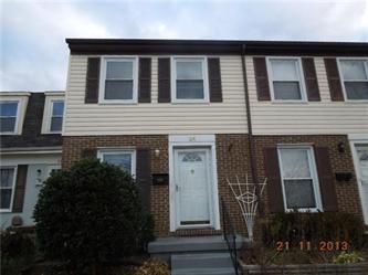 24  Lerner Ct, Nottingham, MD 21236