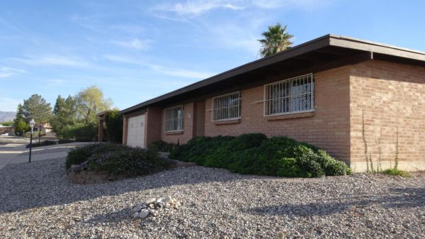 8902 E 3rd, Tucson, AZ 85710