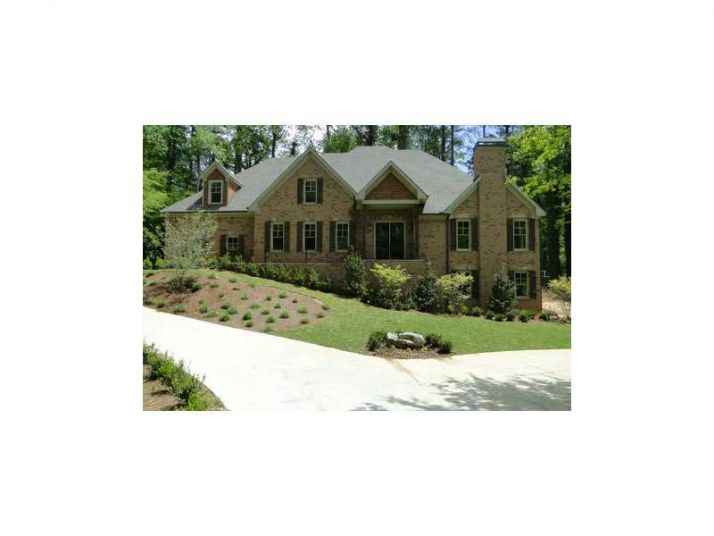 5585 Long Island Drive Nw, Atlanta, GA 30327