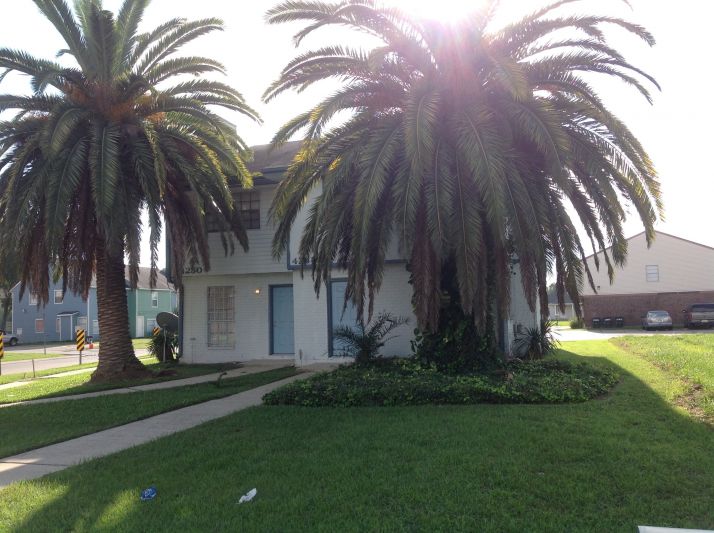 4248-50 Lac Couture Dr, Harvey, LA 70058