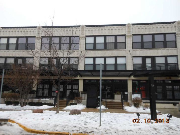 1151 W 15th St Unit 301, Chicago, IL 60608