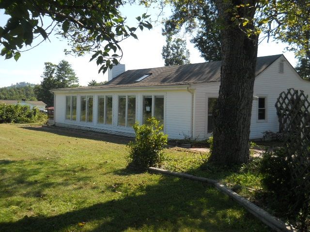 203 Briar Ridge Road, Henry, VA 24102
