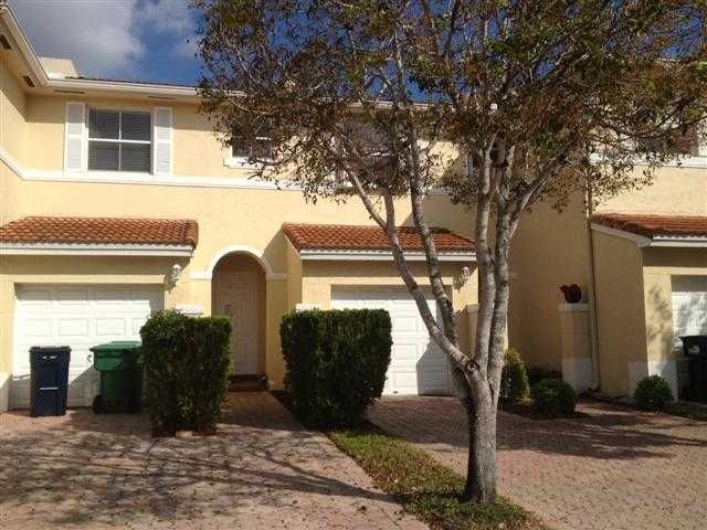 11065 NW 43 LN # 11065, Miami, FL 33178