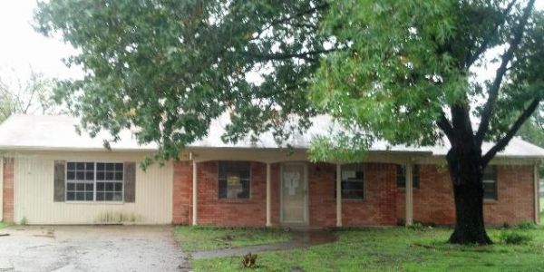 411 Carol Ave, Corsicana, TX 75110