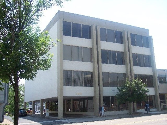 700 E. Maple Road, Birmingham, MI 48009