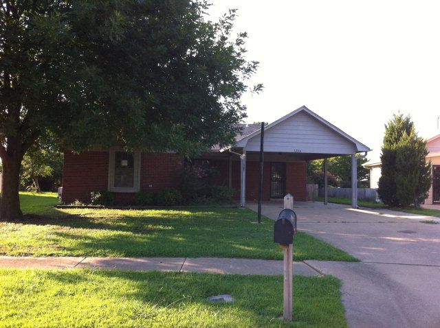 1205 BALFOUR, West Memphis, AR 72301