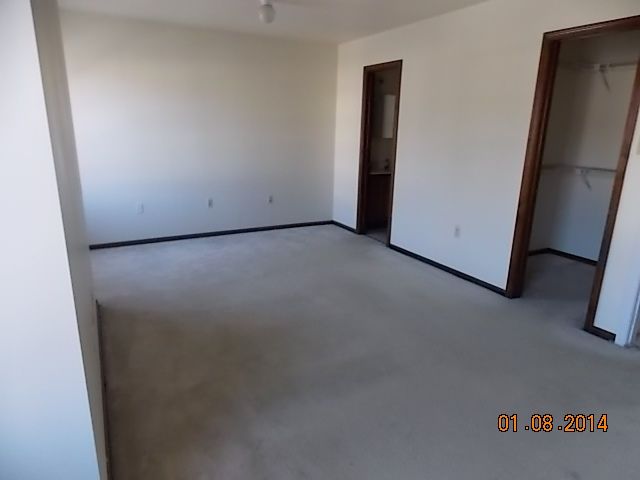 3 Westchester Dr, Tuckerton, NJ 08087