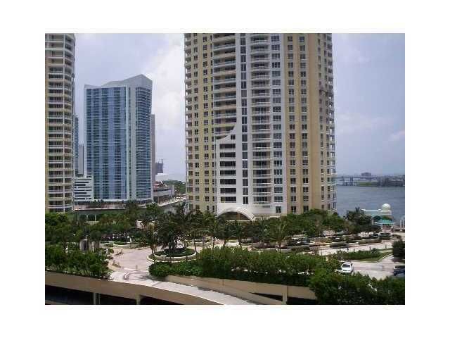 540 BRICKELL KEY DR # 1122, Miami, FL 33131