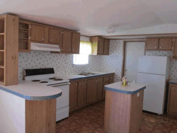 19765 Office Street, Lytle, TX 78052