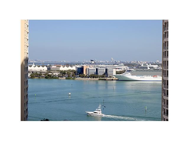 540 BRICKELL KEY DR # 1800, Miami, FL 33131