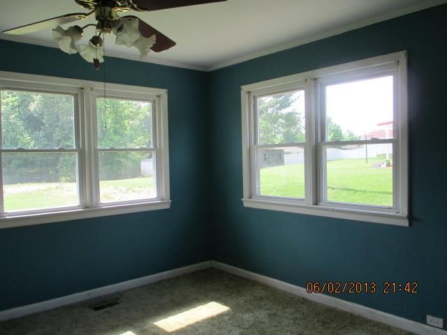 134 High St, Bardwell, KY 42023