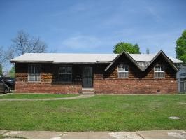 1608 E BARTON AVE., West Memphis, AR 72301