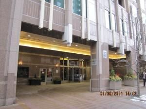 33 W Ontario St Apt 27d, Chicago, IL 60654