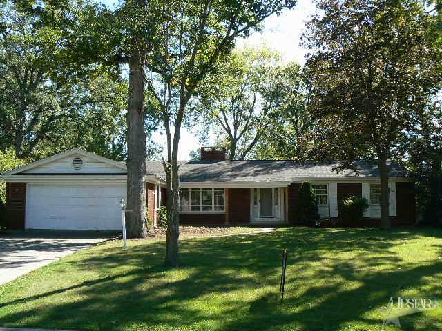 3710 Bluegrass Ln, Fort Wayne, IN 46815