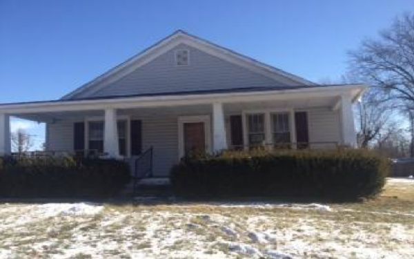 1424 N 17th St, Belleville, IL 62226