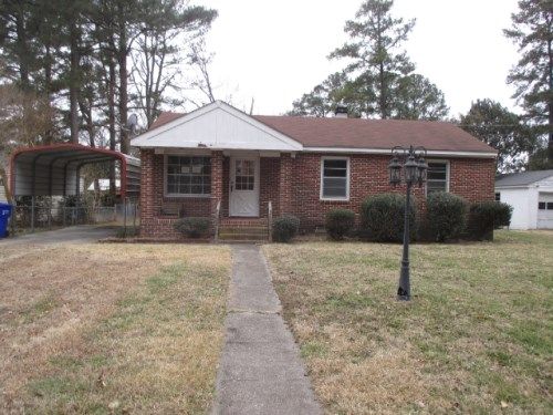 303 Palmyra Dr, Suffolk, VA 23434