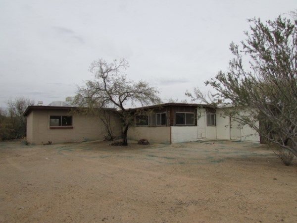 6941 W Michigan Street, Tucson, AZ 85735