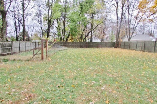 218 W Market St, Centreville, MI 49032