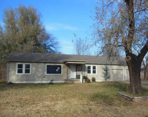 3917 E Fairview Dr, Oklahoma City, OK 73115