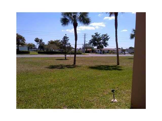 7887 GOLF CIRCLE DR # 106, Pompano Beach, FL 33063