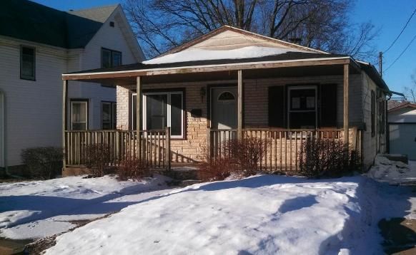419 W 9th St, Dixon, IL 61021