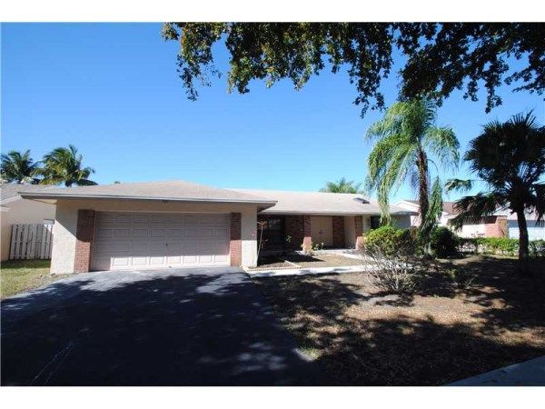 521 LEXINGTON AV, Fort Lauderdale, FL 33325