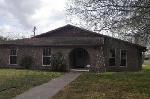 5826 Crest Grove Dr, Corpus Christi, TX 78415